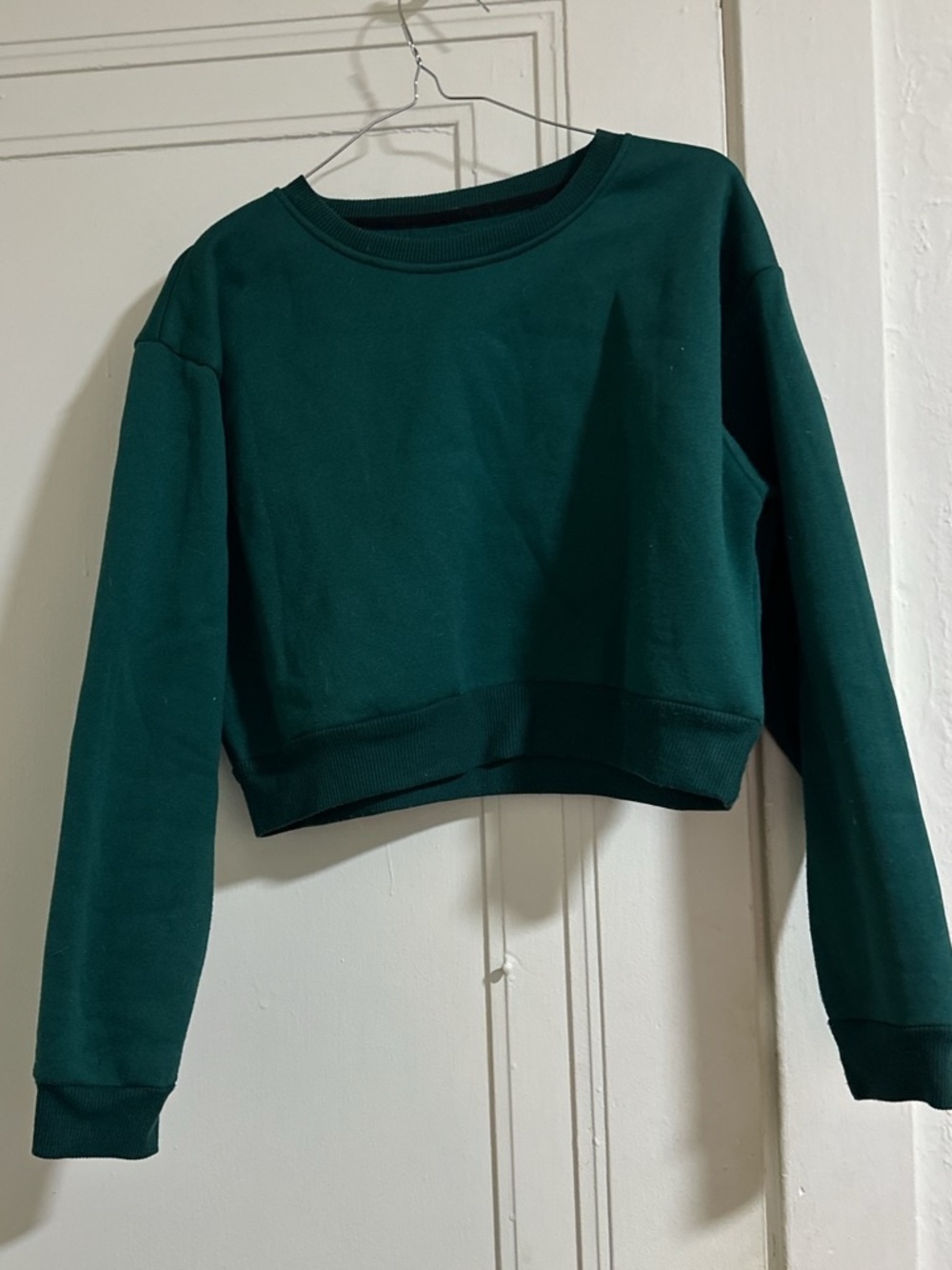 SHEIN Dark Green Cropped Sweatshirt